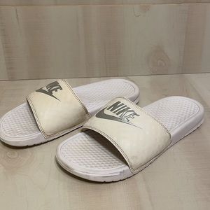 Nike Womens Benassi JDI Slides White Silver